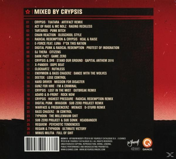 Albumhoes met een rood en zwart ontwerp. Geeft 27 muziektitels weer met artiesten en titels. Bevat copyright- en labeldetails.