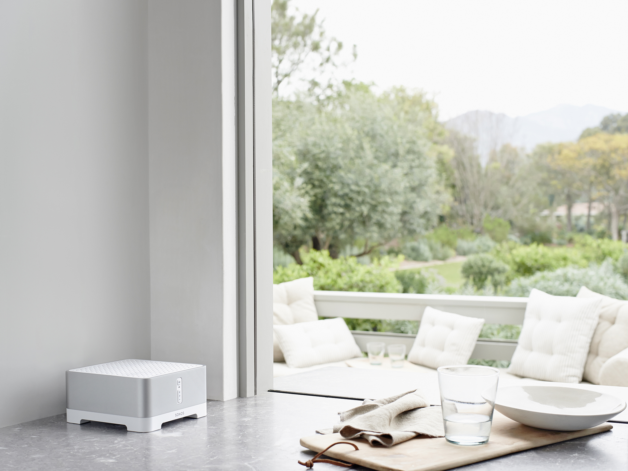 SONOS CONNECT:AMP Musikstreaming über WLAN für Passiv-Lautsprecher Streaming Lautsprecher App-steuerbar, Weiß