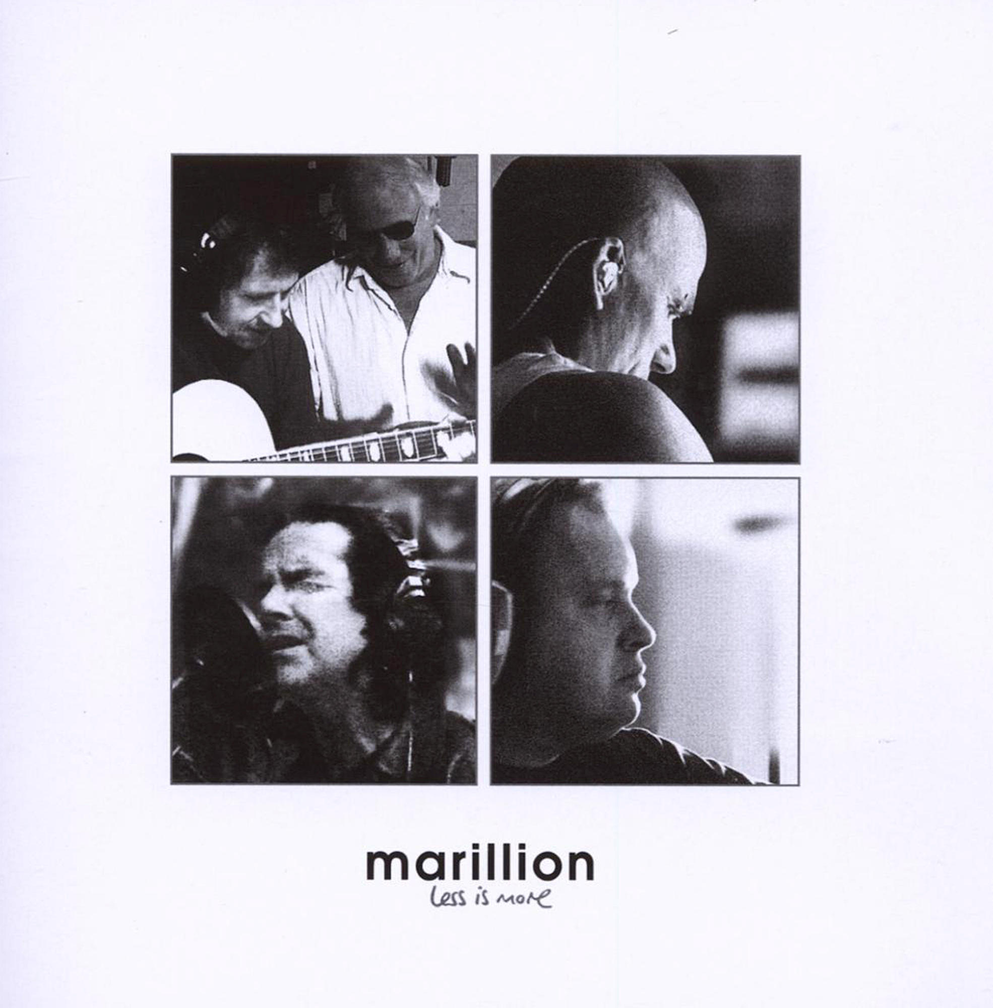 Schwarz-Weiß-Bild von vier Bandmitgliedern in quadratischen Rahmen, Marillion-Albumcover.