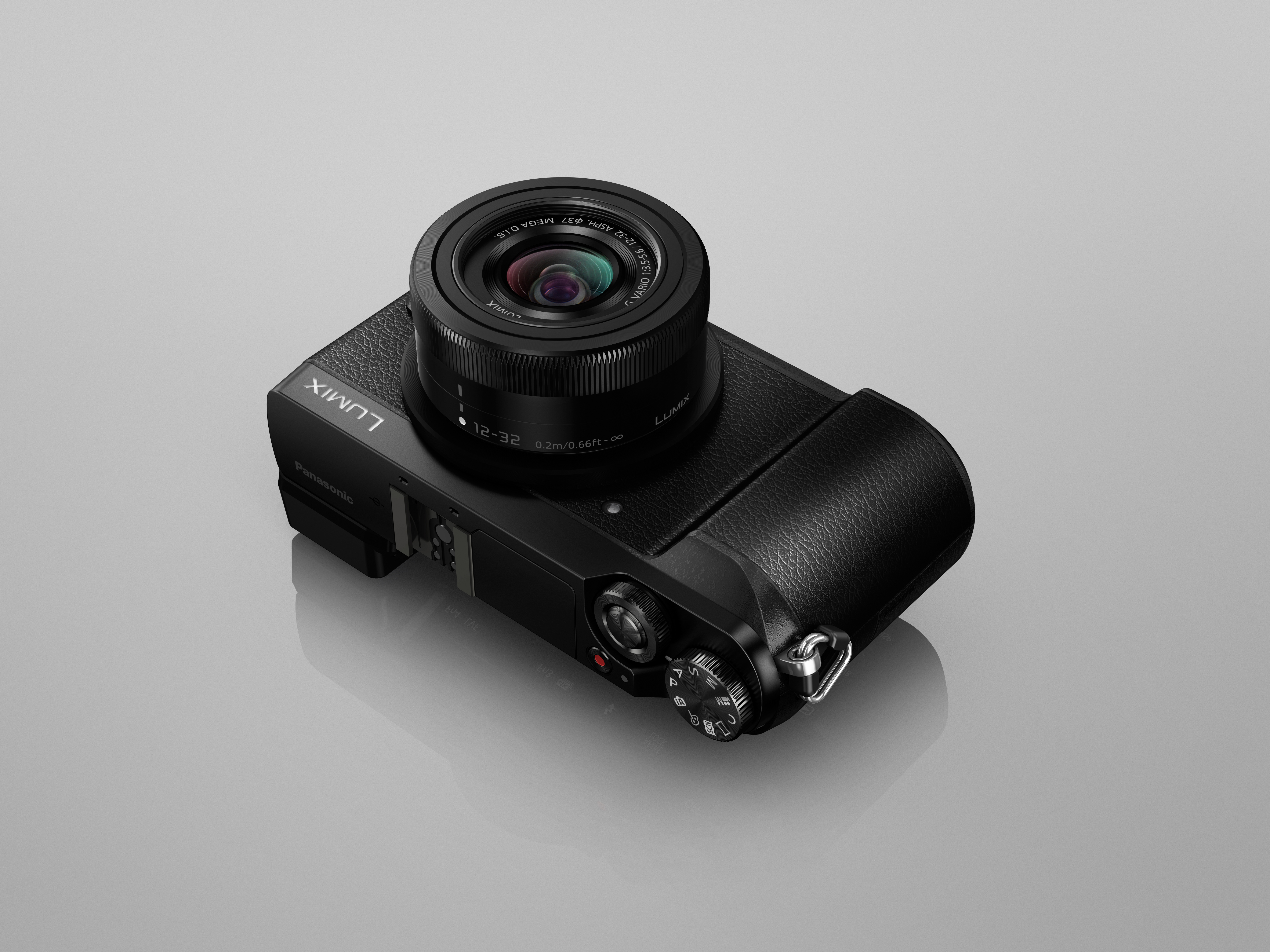 PANASONIC Lumix DMC-GX80K Systemkamera mit Objektiv 12-32 mm, 7,5 cm Display Touchscreen, WLAN