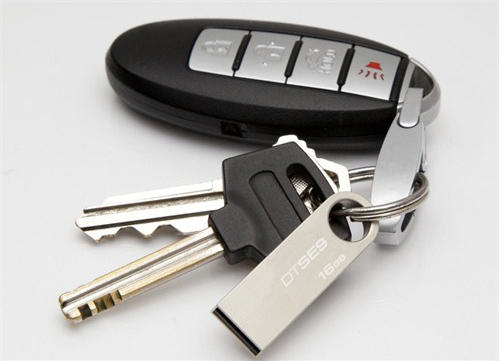 KINGSTON DTSE9H-16GBZ 16GB USB 2.0 Bellek