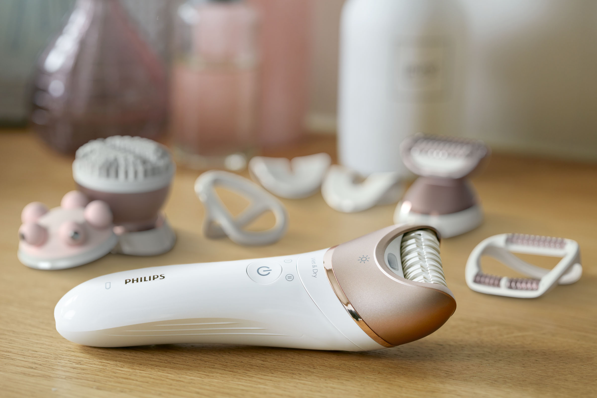 PHILIPS BRE650/00 Satinelle Prestige  Epilierer, Weiß/Bronze