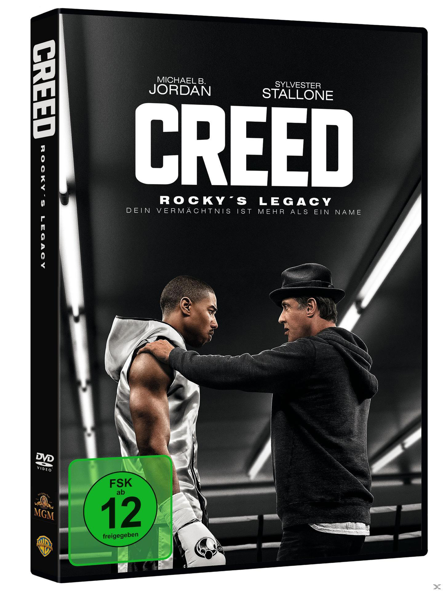 DVD-Cover von Creed. Michael B. Jordan und Sylvester Stallone stehen sich gegenüber.