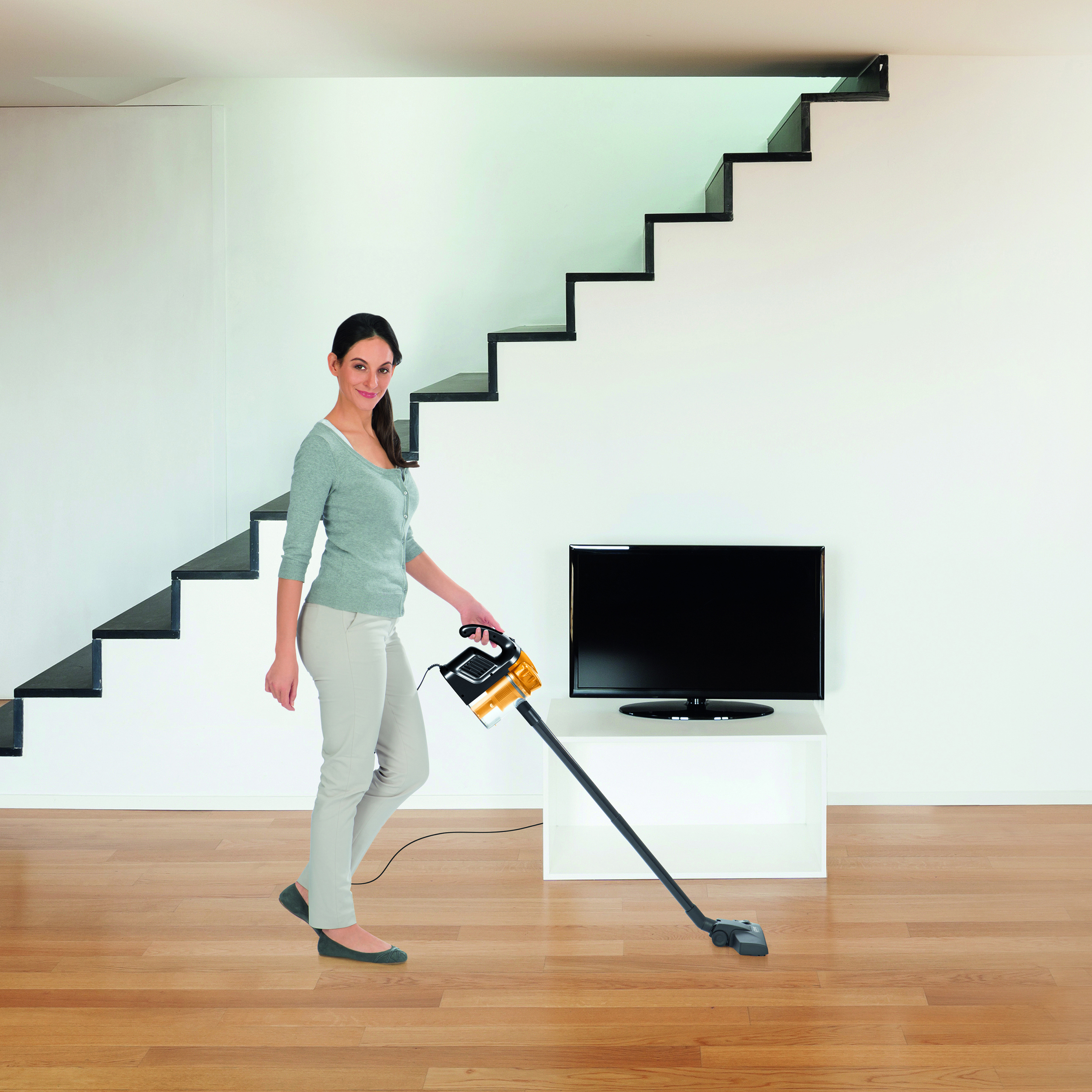 CLEANMAXX 6439 Zyklon Multi-Sensation GW906-S60 Akkusauger ohne Stiel Handstaubsauger, maximale Leistung: 600 Watt