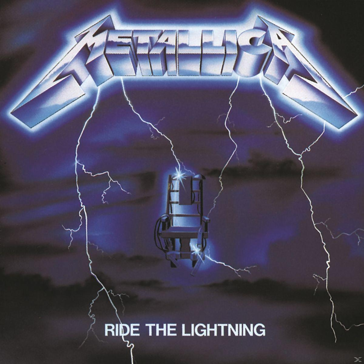 Metallicas Ride the Lightning Albumcover mit elektrischem Stuhl und Blitzen auf dunkelblauem Hintergrund.