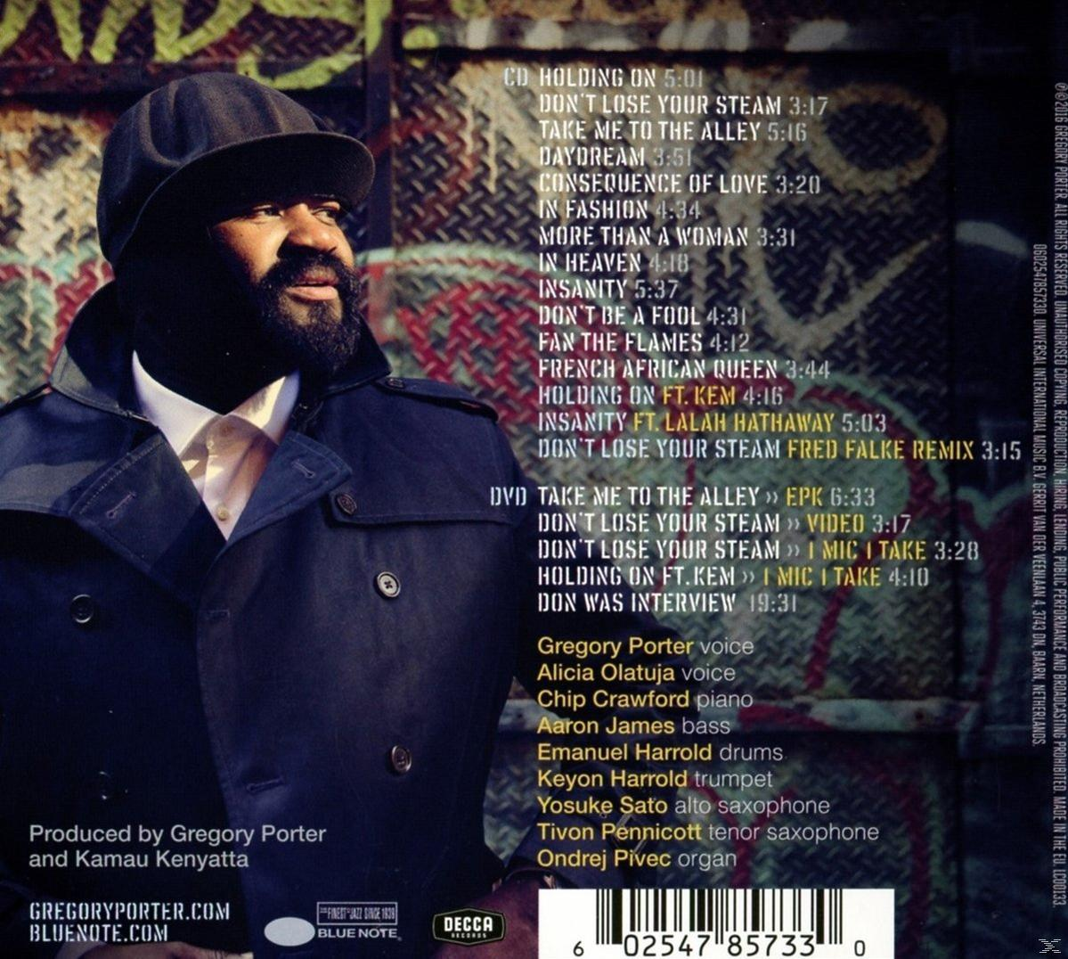 Pochette d'album avec un homme barbu. Liste des morceaux et crédits sont sur la pochette.