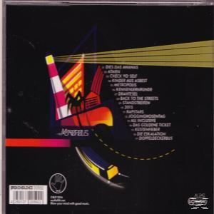 CD-Cover: Buntes Design mit Text und Leuchtturm.
