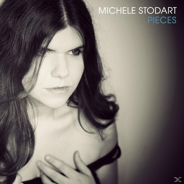 Frau mit dunklen Haaren und Text: MICHELE STODART, PIECES auf dem Albumcover.