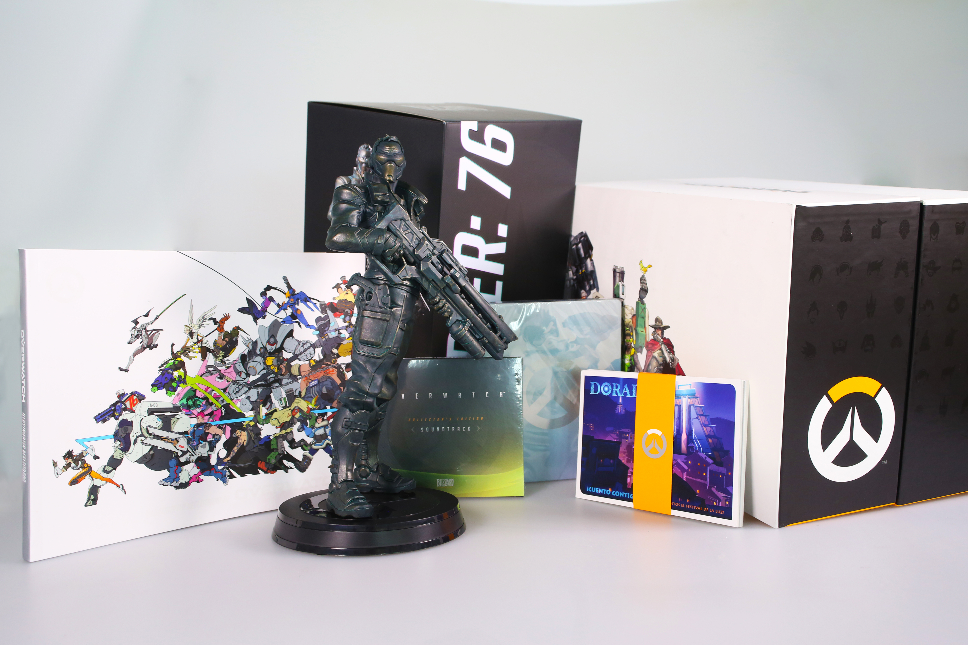 Overwatch (Collector's Edition) - [PlayStation 4]