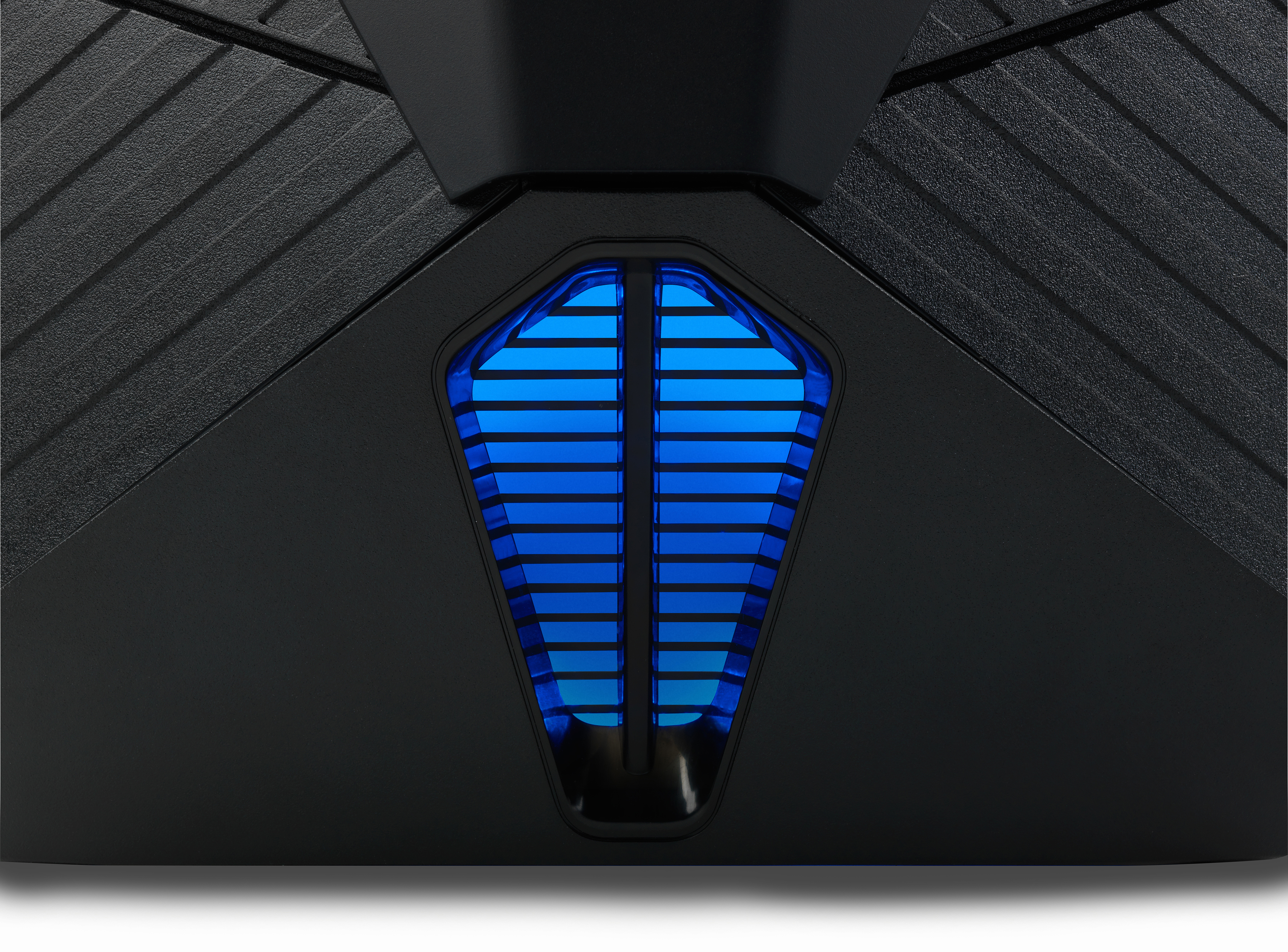 MEDION ERAZER i72000_512 (C182) - Intel® Core™ i7 i7-6700K - 32 GB - 512 GB - NVIDIA GeForce® GTX 980 Ti - Windows 10 Home (64 Bit)
