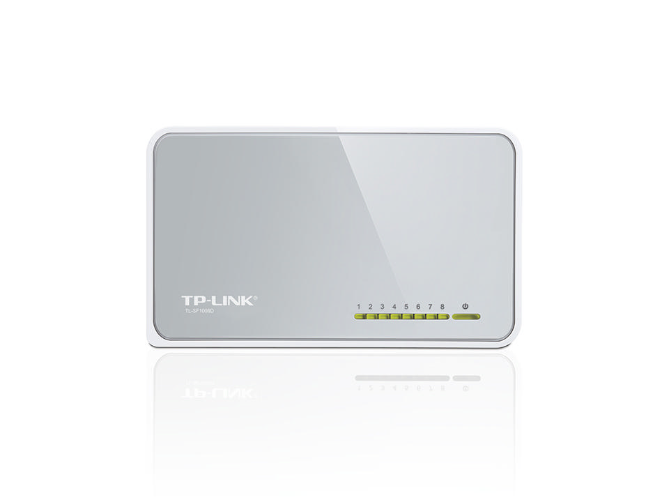 Sekiz numaralı ışığa sahip beyaz bir TP-Link yönlendirici. Yansıması olan beyaz bir arka plan üzerinde.