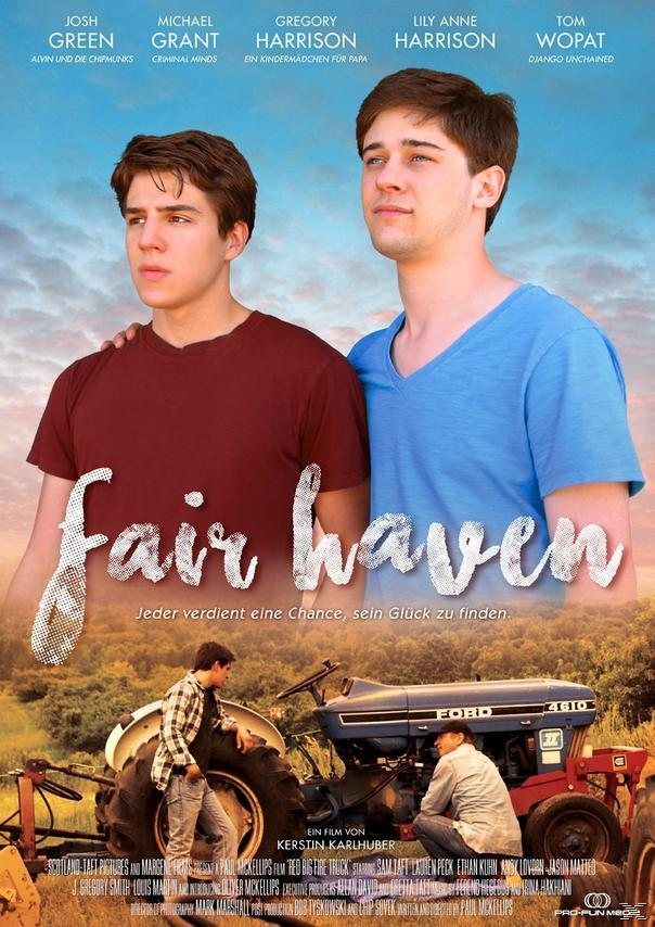 Filmplakat: Zwei junge Männer, einer in rotem Hemd, der andere in blauem Hemd, stehen in der Nähe eines Traktors.