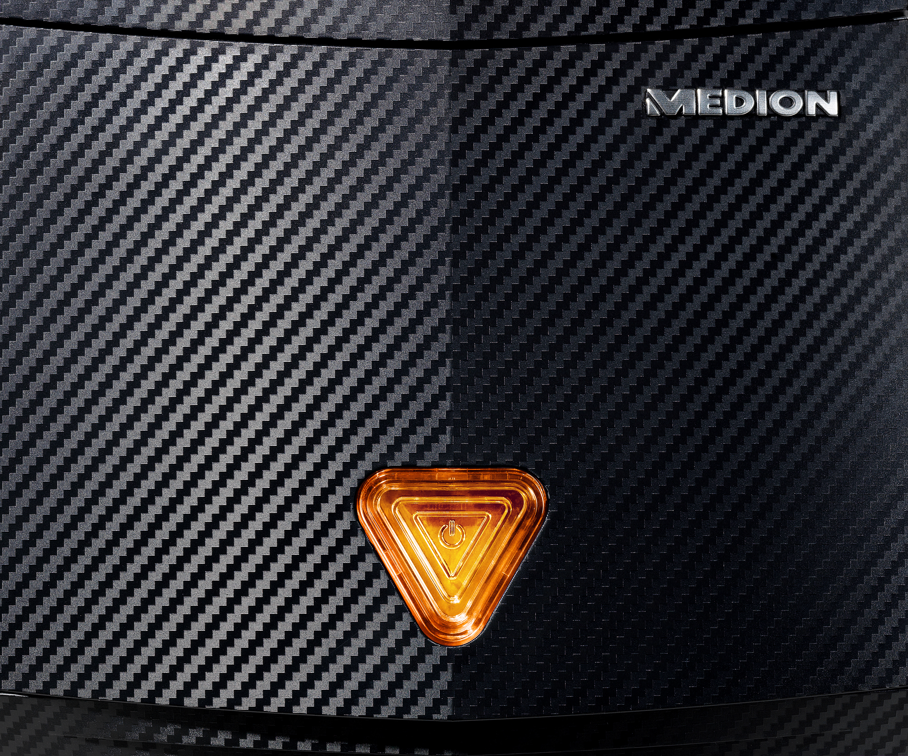 MEDION ERAZER® P5389 I - Intel® Core™ i7 i7-6700 - 12 GB - 256 GB - NVIDIA GeForce® GTX 1060 - Windows 10 Home (64 Bit)