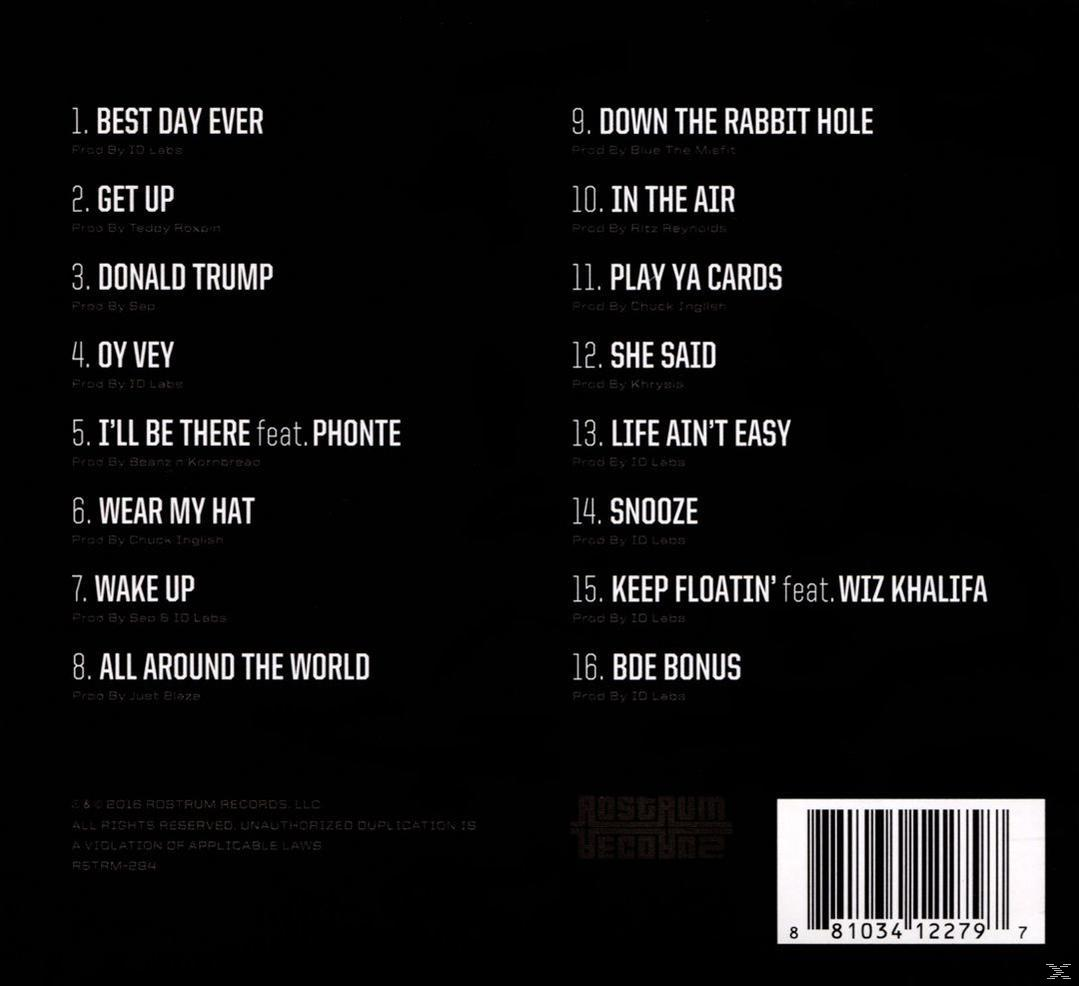 Dos d'une pochette de CD avec liste des titres et logos. Fond blanc, texte rouge et noir.
