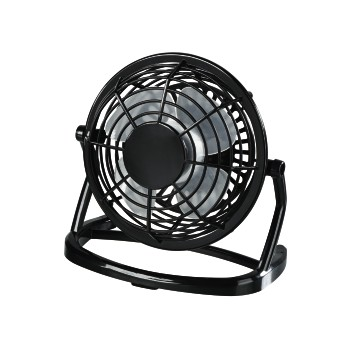 Ein kleiner schwarzer Tischventilator mit kreisförmigem Käfig und Ständer. Weißer Hintergrund.