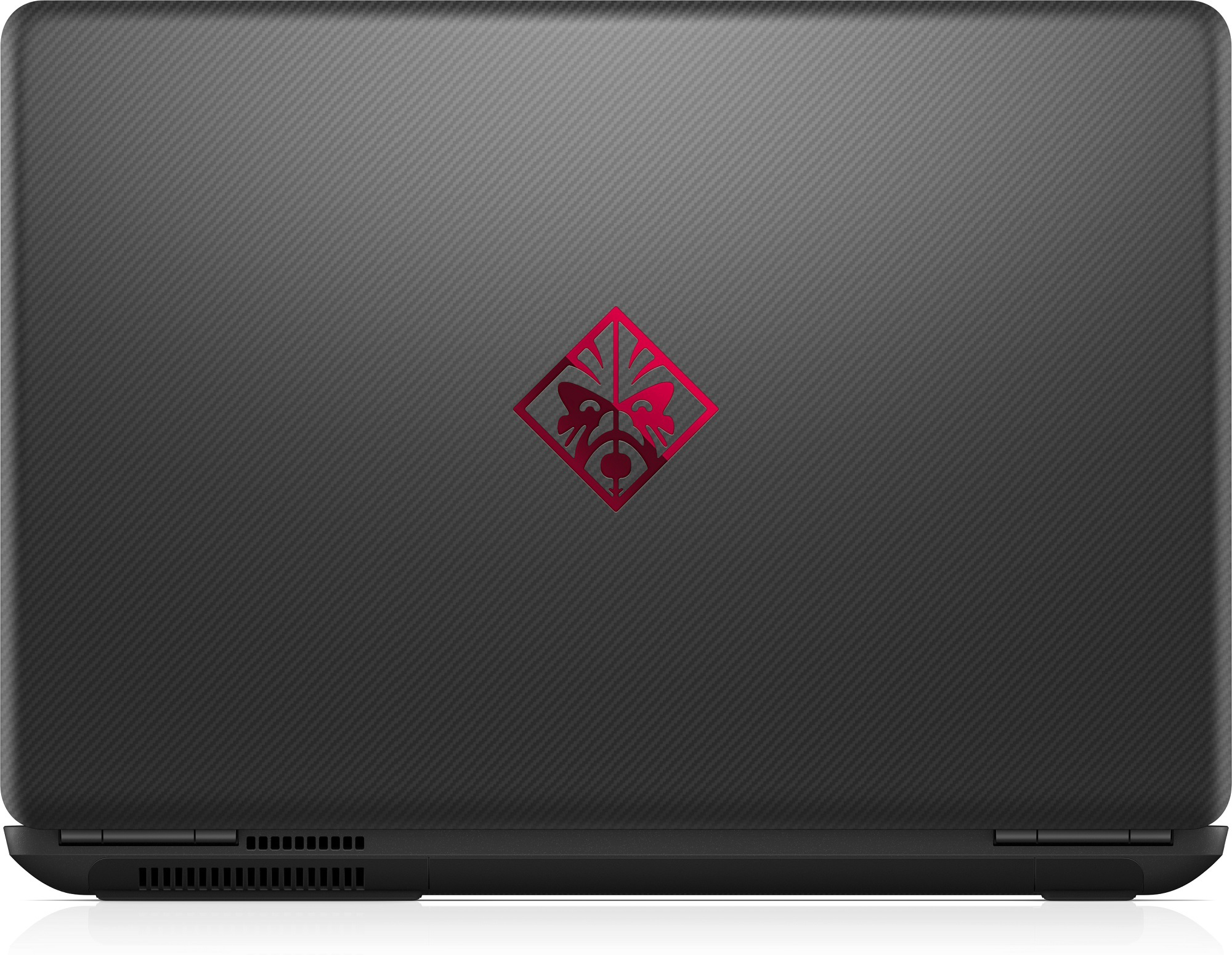 Die Rückseite eines schwarzen Laptops mit einem roten OMEN-Logo auf strukturierter Oberfläche.