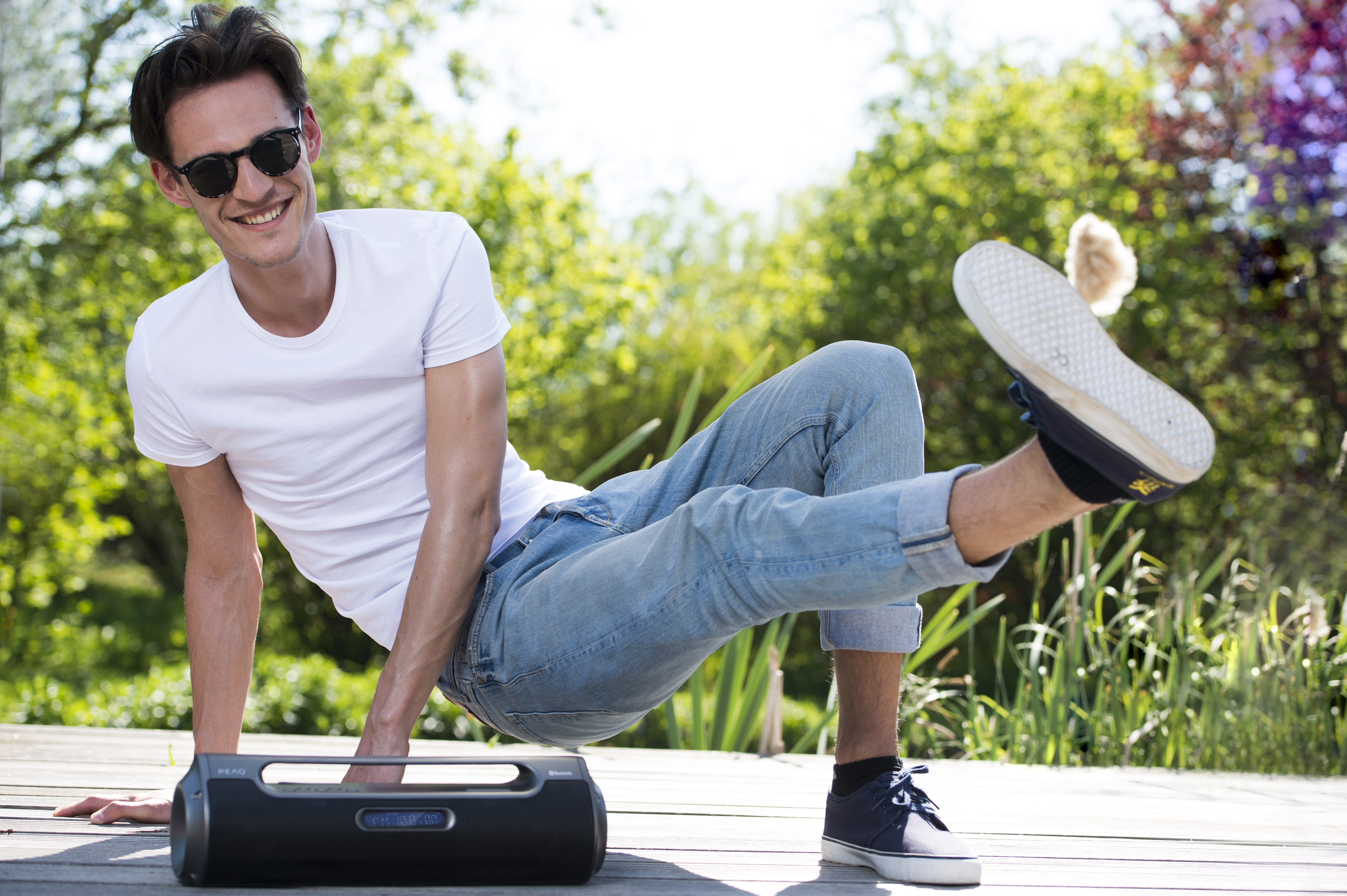 PEAQ PPB200 Boombox FM Radio und Bluetooth® Lautsprecher 32 GB, FM, FM, Bluetooth, Schwarz