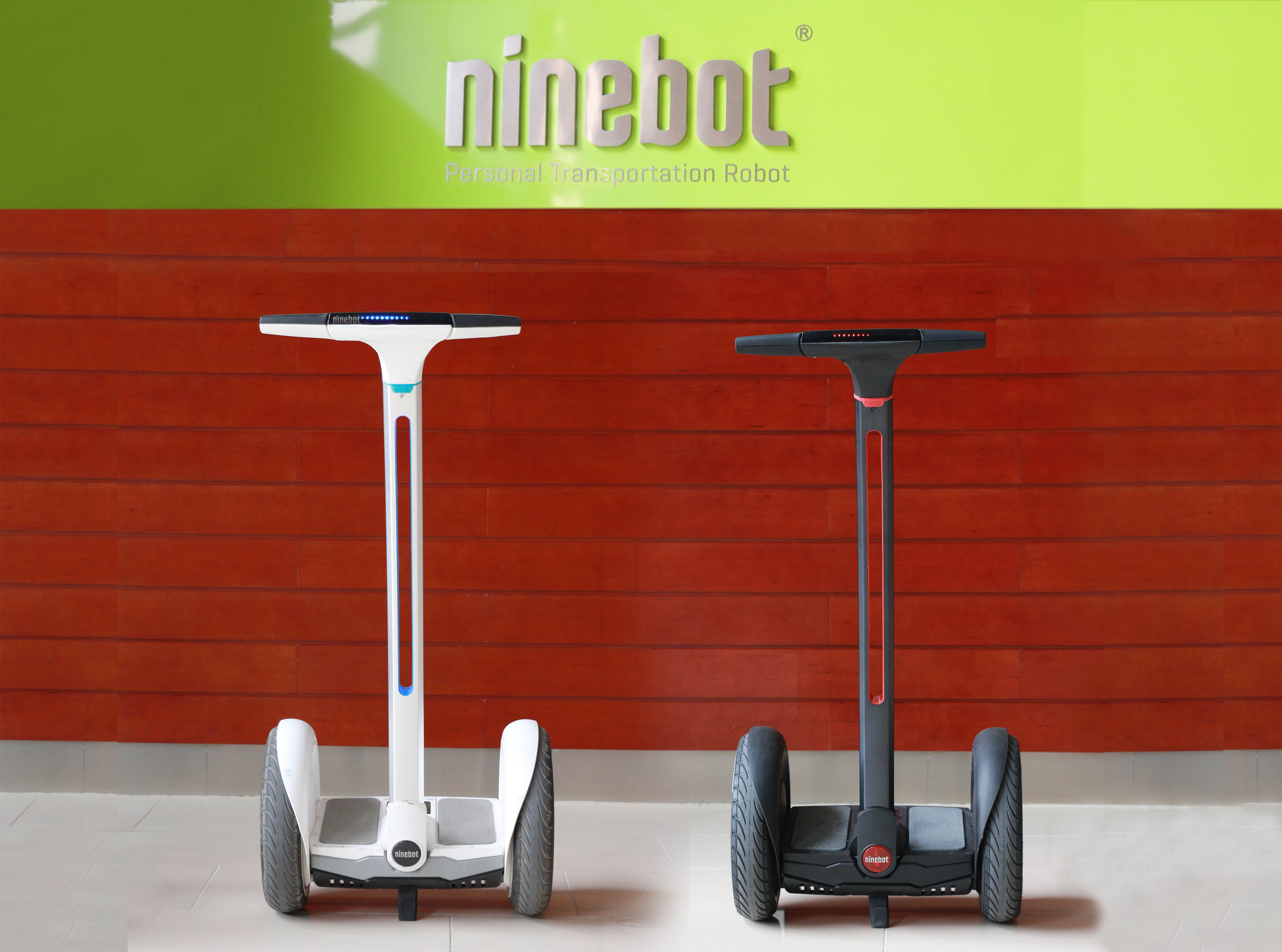 NINEBOT Elite E+  Schwarz/Rot E-Scooter (12 Zoll, Schwarz)