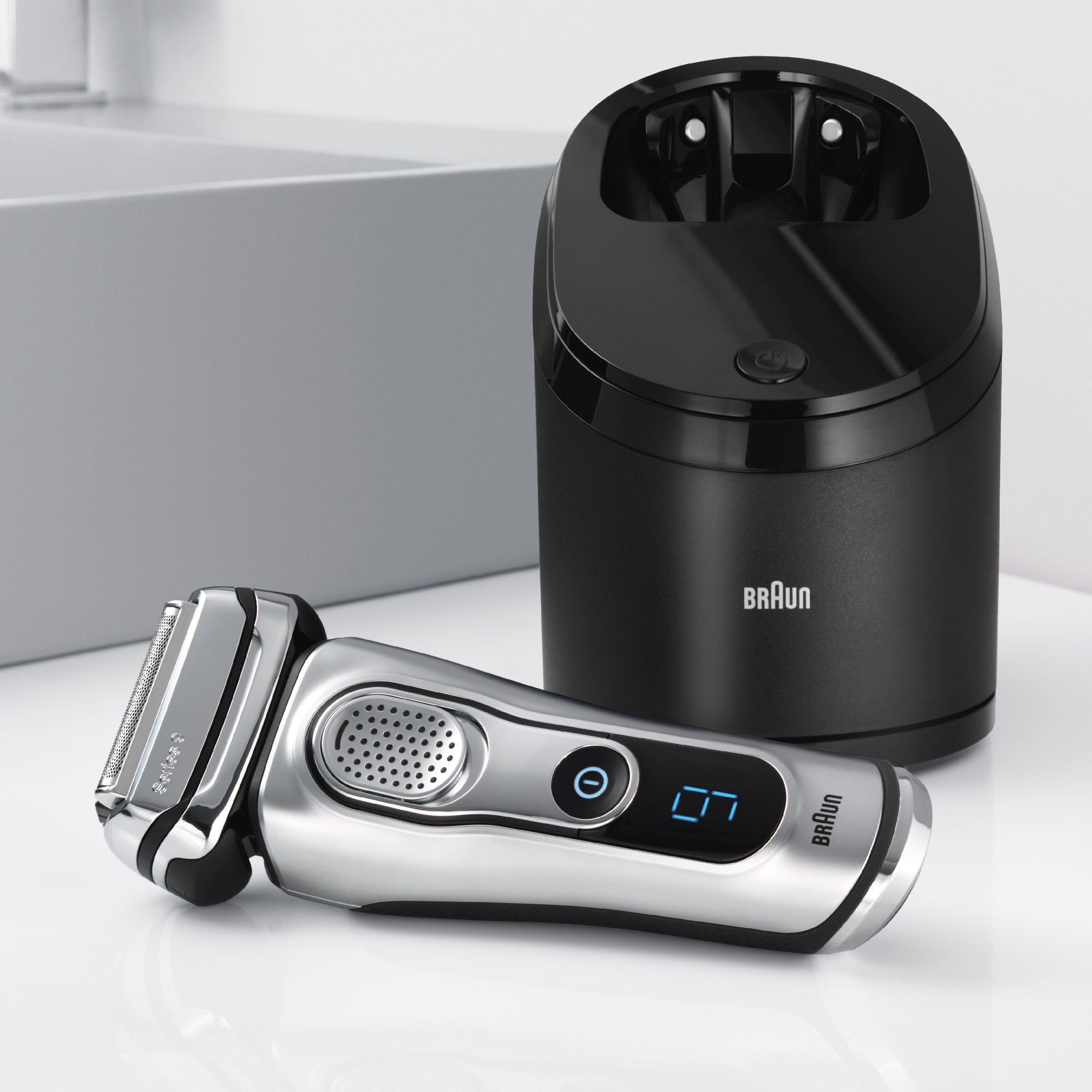 BRAUN Series 9 - 9090cc System Rasierer Silber (SyncroSonic Technologie, Reinigungsstation: Ja)