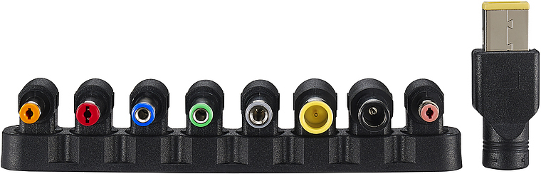 Set von Netzadaptersteckern mit einem USB-Anschluss rechts.