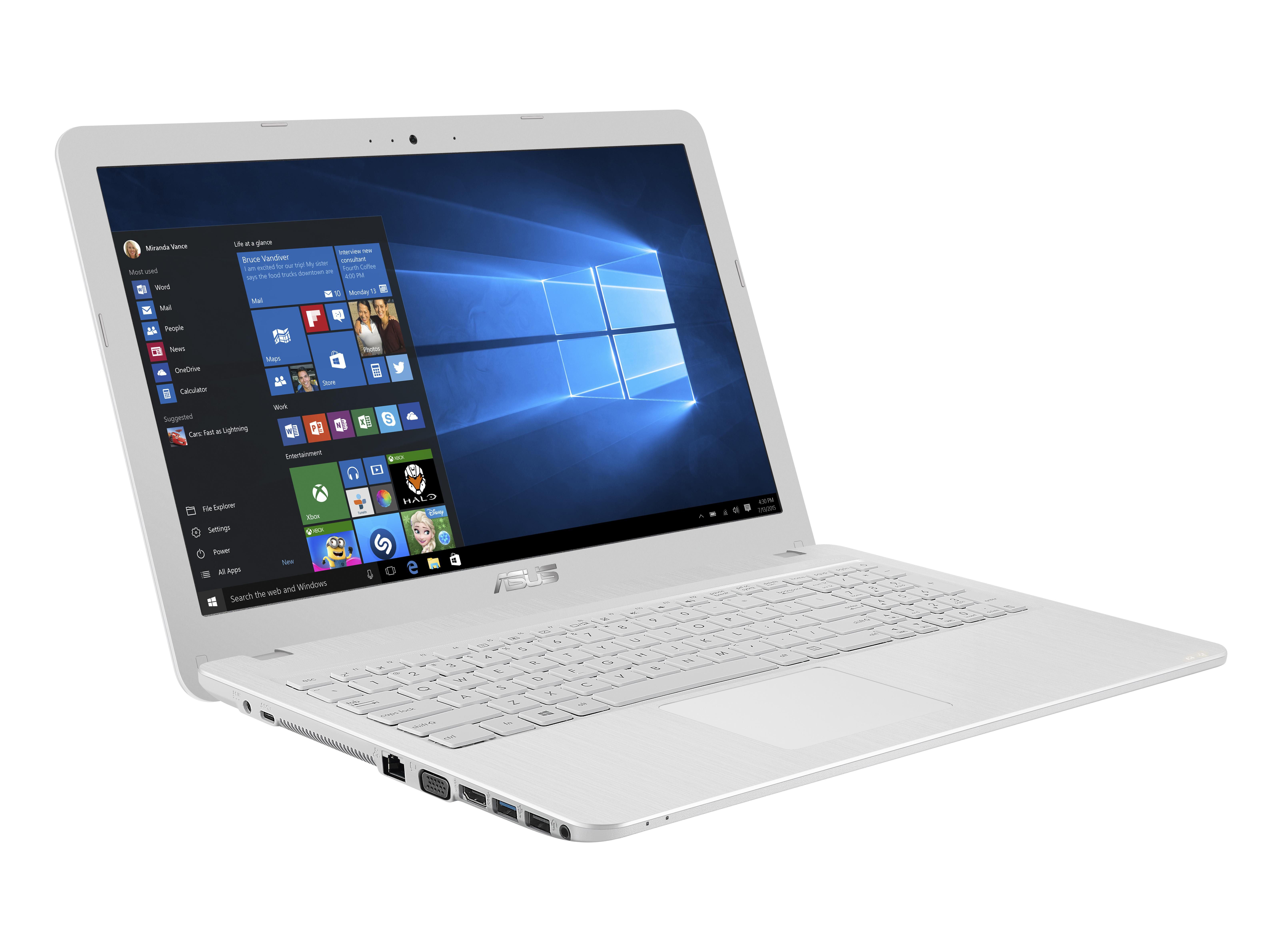 Weißer Laptop auf weißem Hintergrund. Der Bildschirm zeigt eine Windows-Oberfläche an.