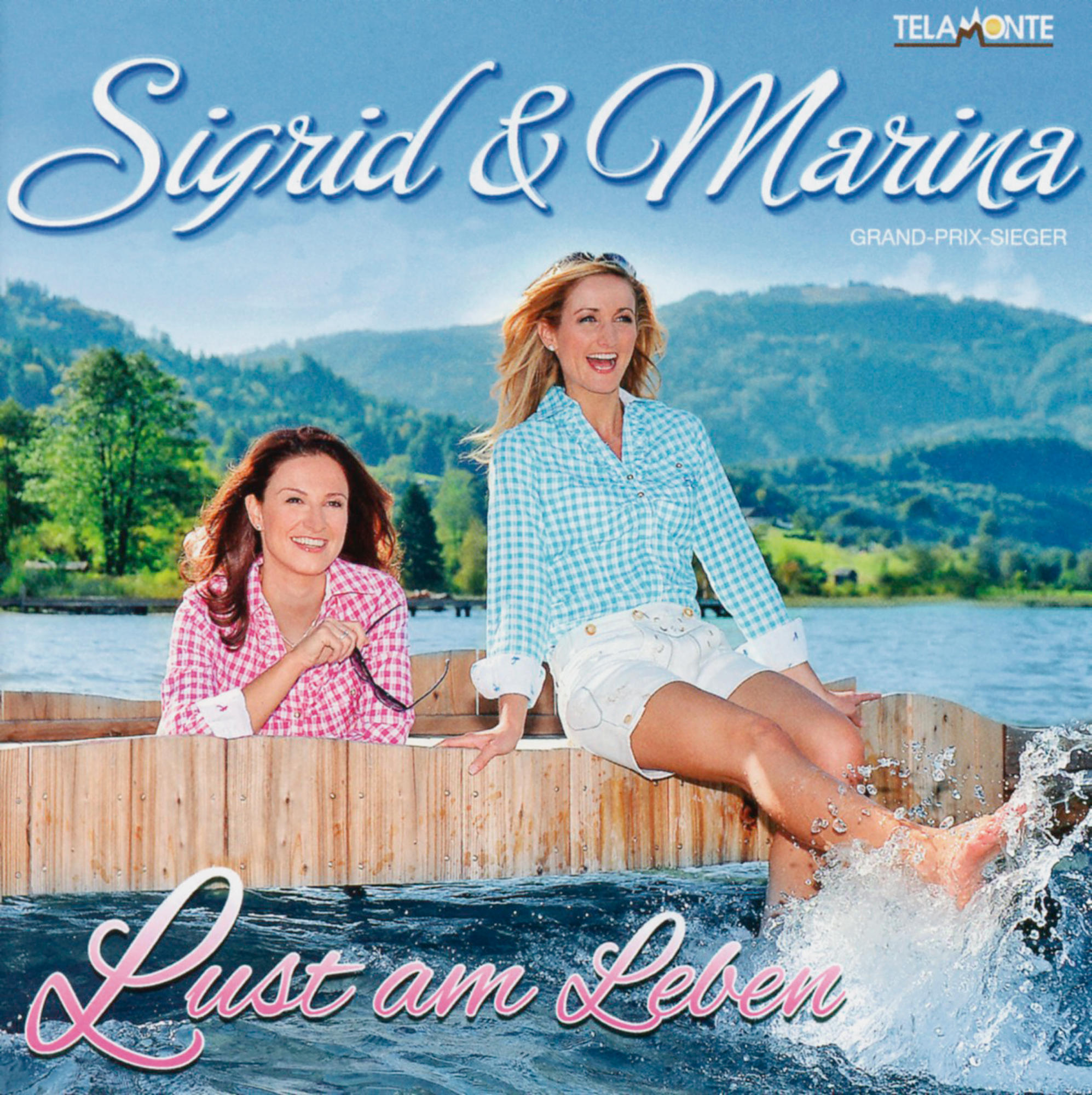 Albumcover mit zwei Frauen auf einer Holzkonstruktion im Wasser.