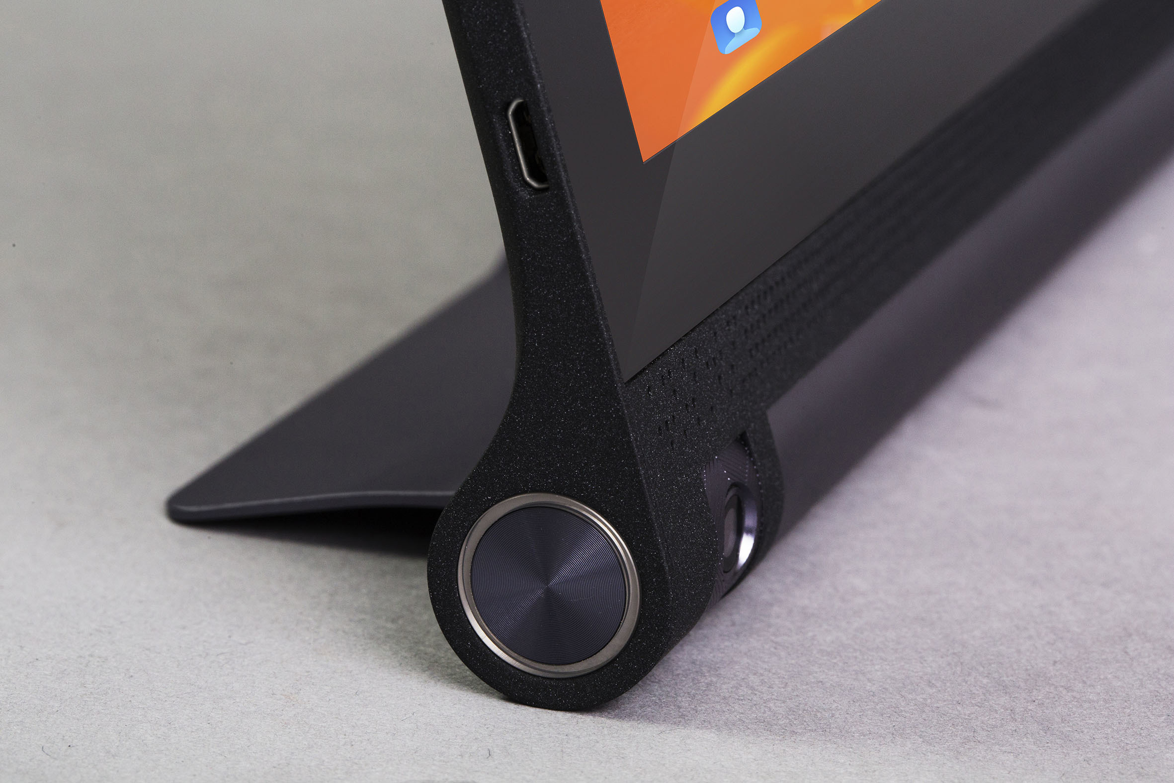 LENOVO YOGA Tab 3 10, Tablet, 16 GB, 10,1 Zoll, Schwarz