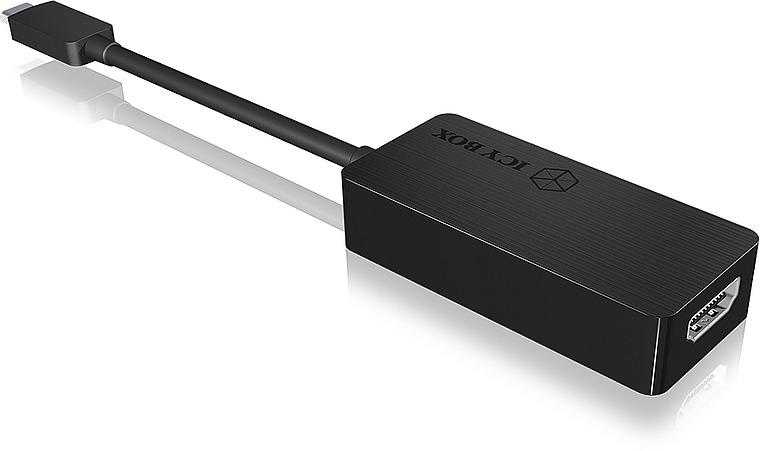 Schwarzer HDMI-Adapter mit dem Icy Box-Logo und einem USB-C-Anschluss. Der Adapter befindet sich auf weißem Hintergrund.