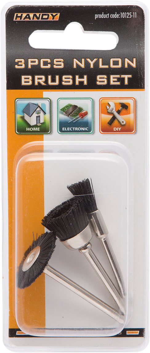 Egy csomag 3 nylon kefével, a "HANDY" márkától. A kefék otthoni, elektronikai és barkács célokra valók.