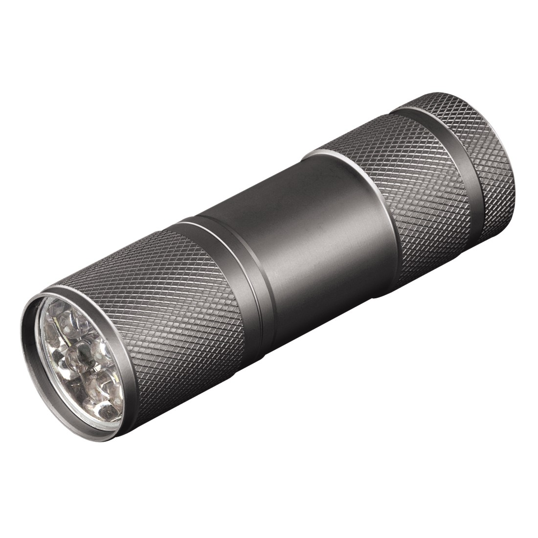 Lampe de poche noire avec plusieurs lumières à l'avant, forme cylindrique, sur blanc.