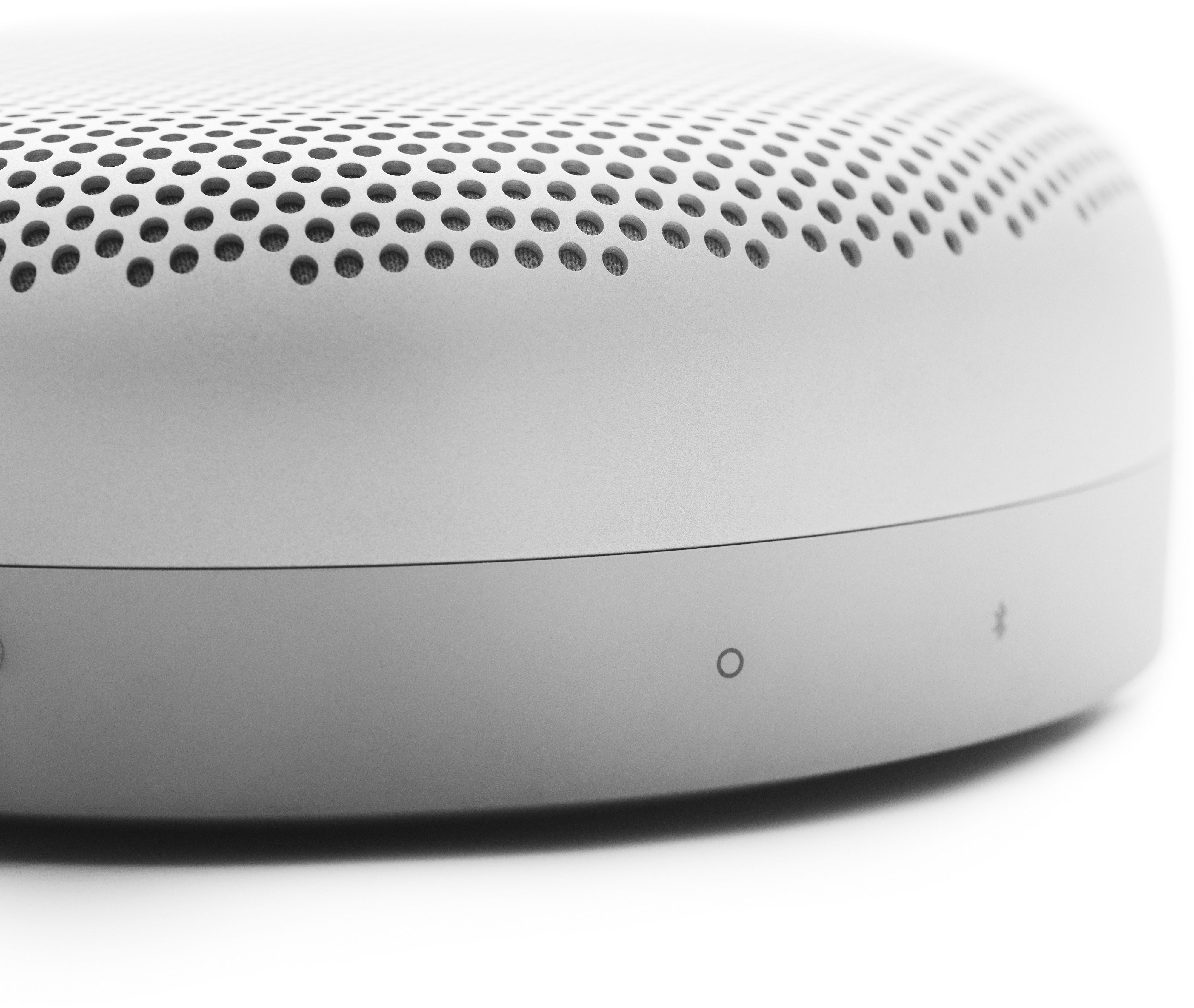 B&O PLAY Beoplay A1 Bluetooth Lautsprecher, Natural