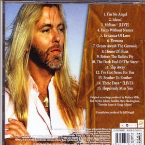 Blonder Mann mit Bart, Albumcover mit Titelliste.