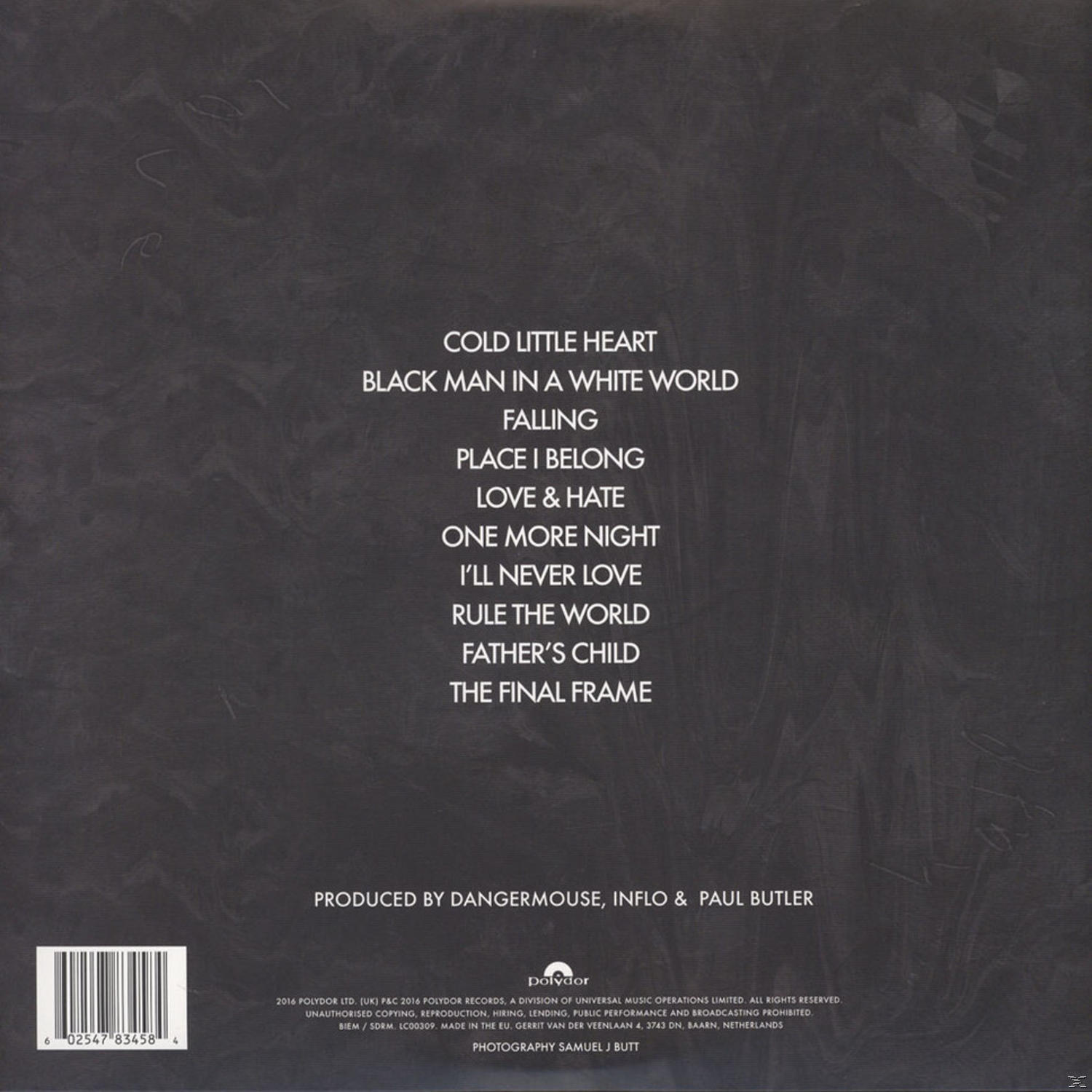 Albumcover mit Titelliste. Enthält Songtitel und einen Barcode unten.