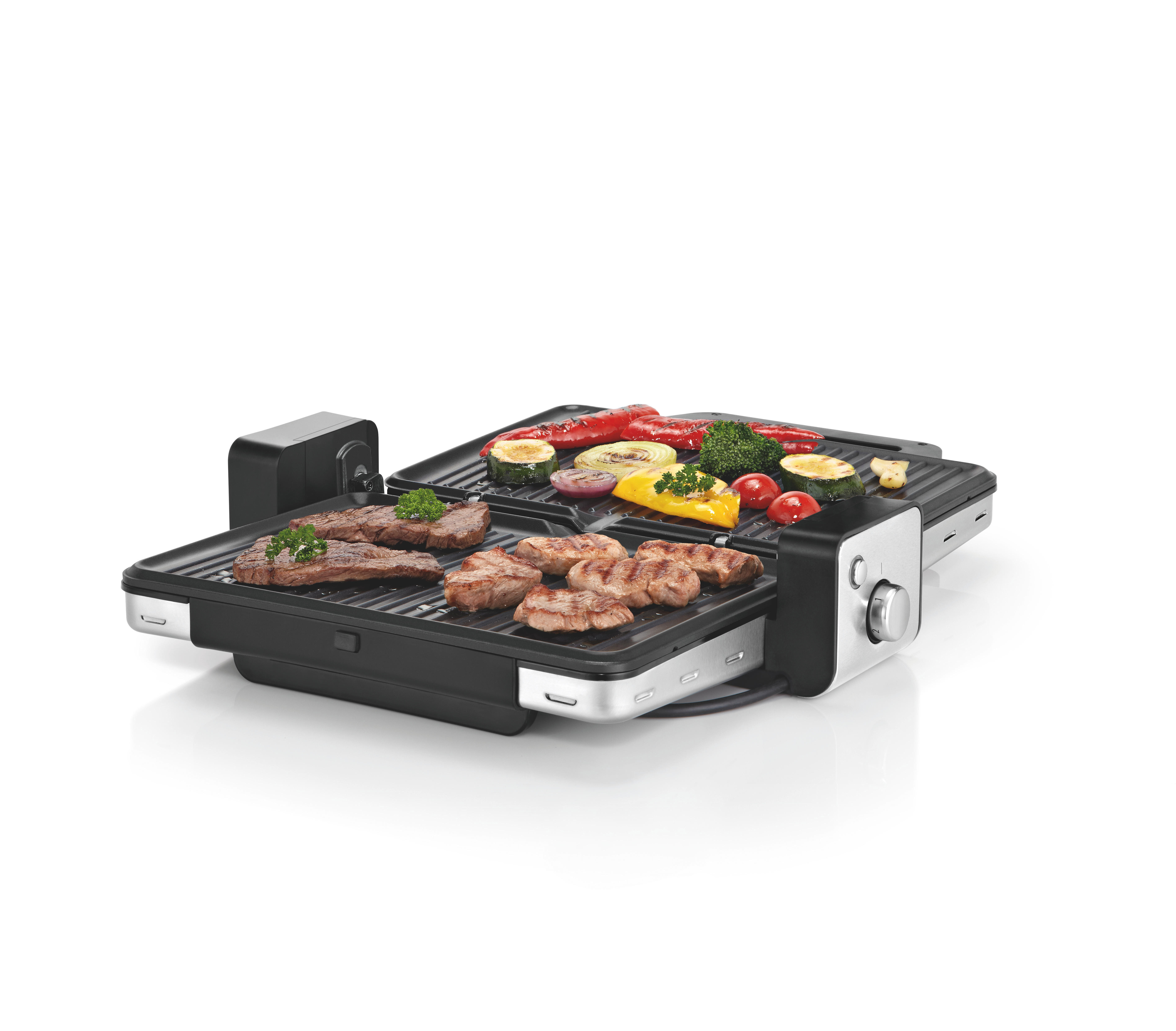Grill mit gebratenem Fleisch und Gemüse, offen, isoliert auf weißem Hintergrund.