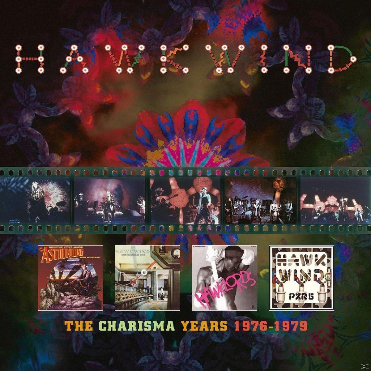 Albumcover: Collage von Bildern, Text "HAWKWIND" und andere Albumcover.