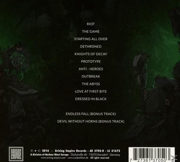 CD-Cover mit grünem Hintergrund und einer Liste von Songtiteln, Künstlernamen und einem Logo unten.
