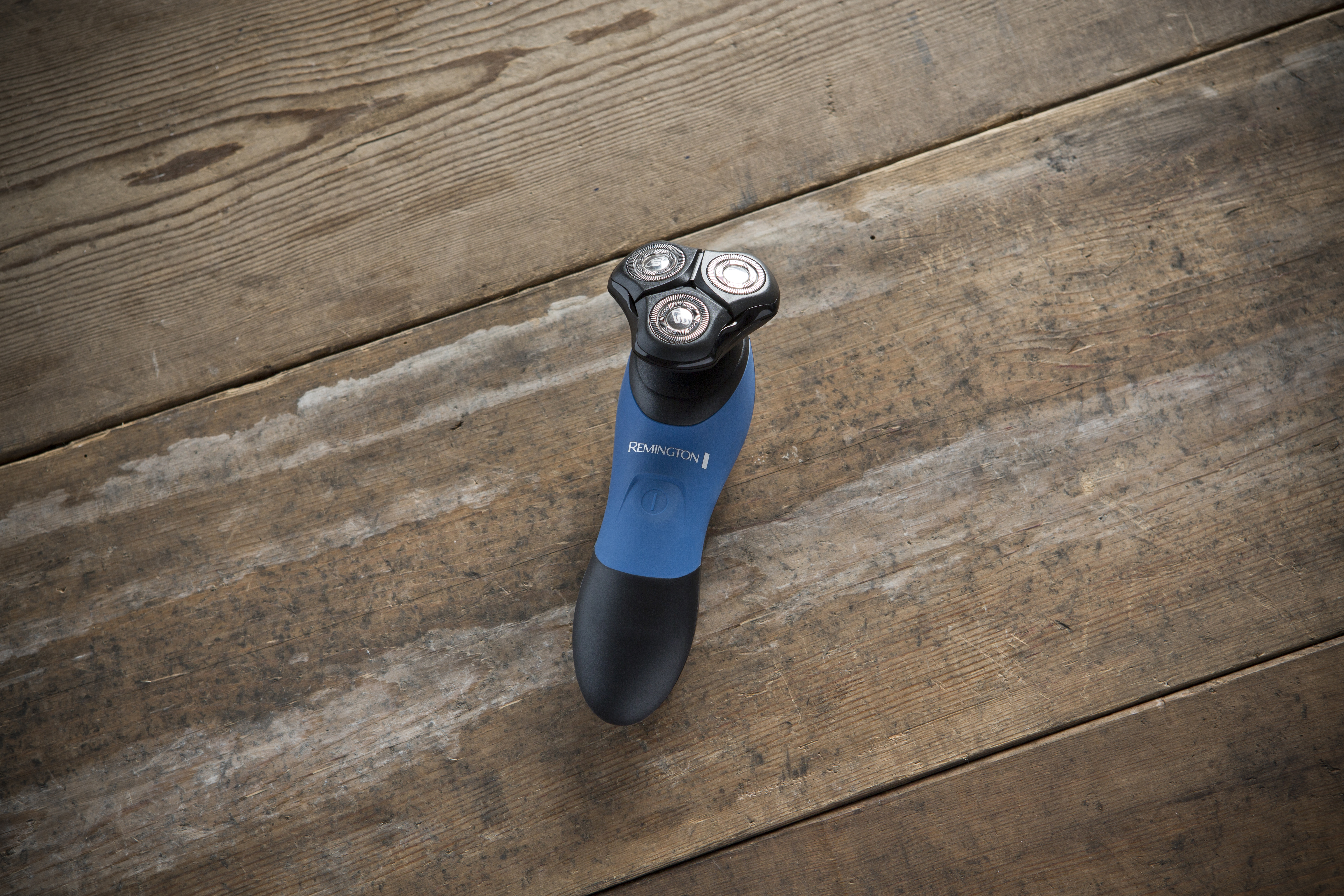 REMINGTON XR1450 HyperFlex Aqua Plus Rasierer HyperFlex Aqua Schwarz/Blau (ActiveContour XL)