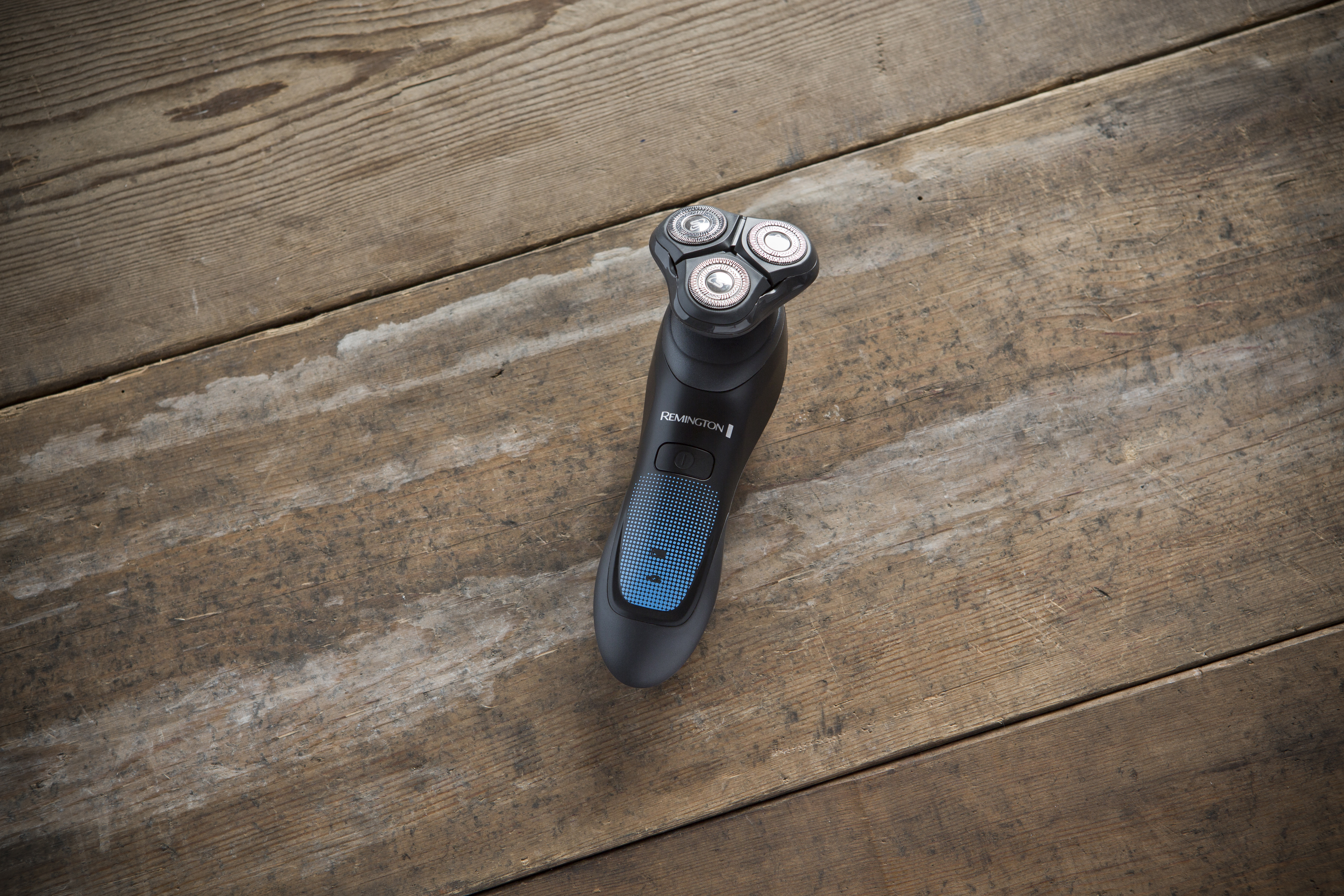 REMINGTON XR1430 - Rasoir (Noir/Bleu)