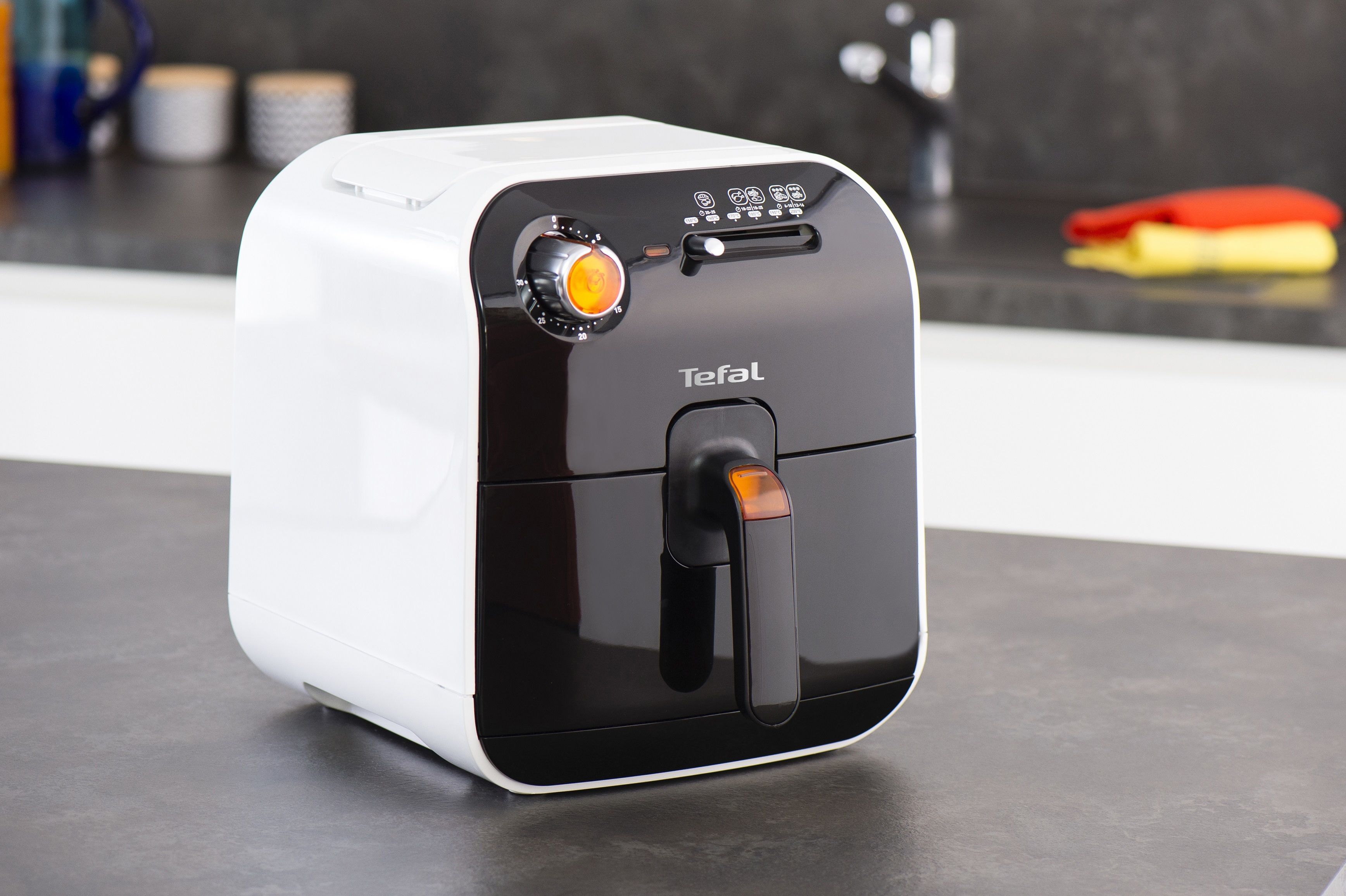 TEFAL FX1000 Fry Delight Heißluftfritteuse 1400 Watt Schwarz