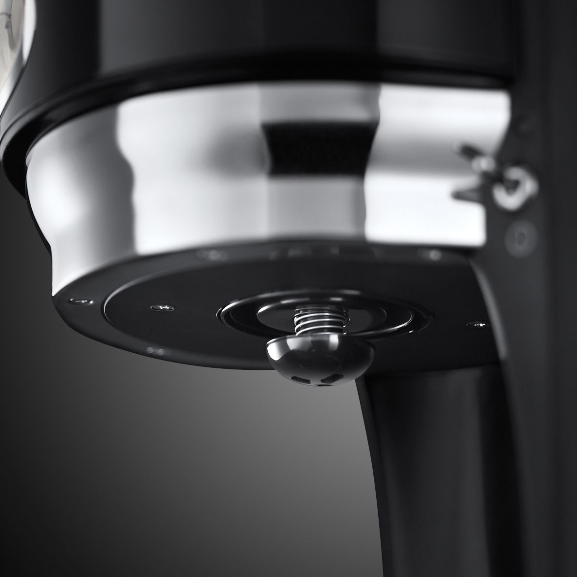 RUSSELL HOBBS 21701-56 Retro Classic Noir Kaffeemaschine Schwarz/Edelstahl
