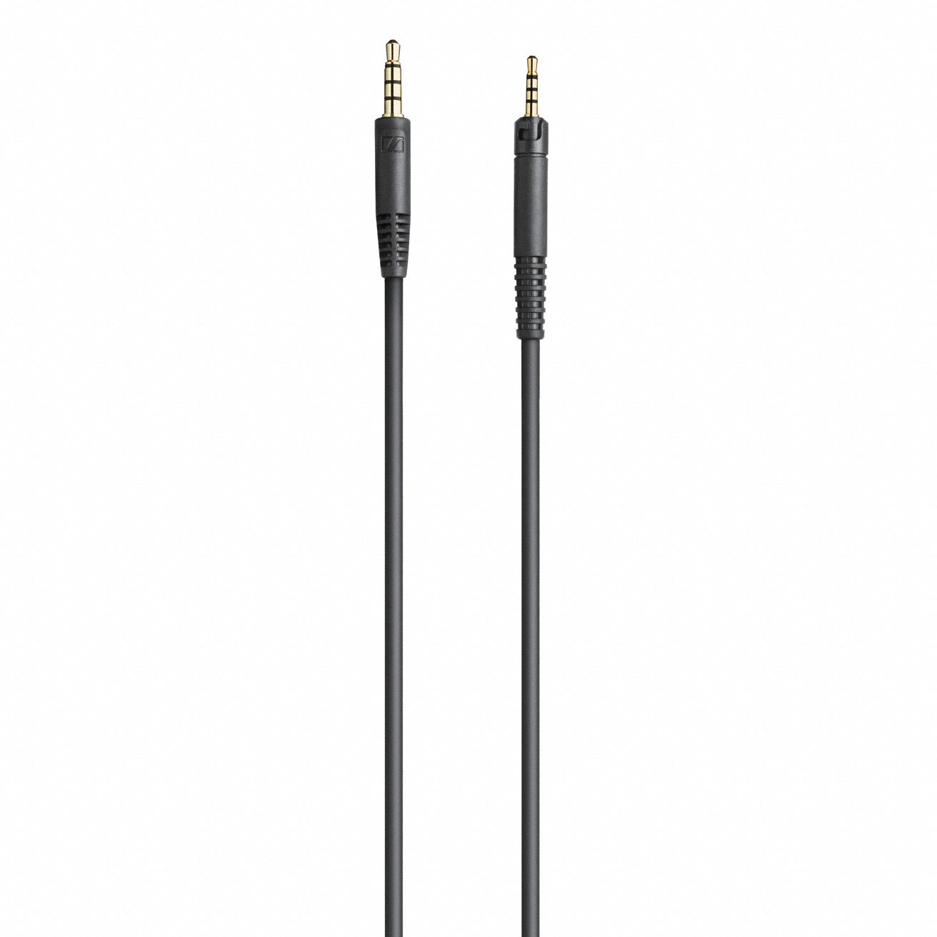 Zwei schwarze und goldene Audio-Klinkenkabel nebeneinander vor weißem Hintergrund.