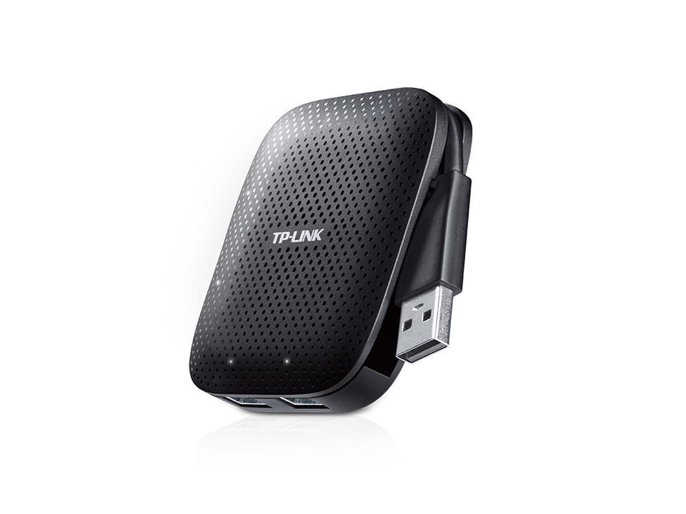 USB konektörlü siyah bir TP-Link kablosuz seyahat yönlendiricisi.