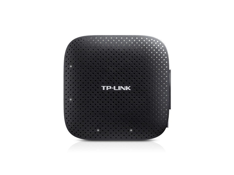Siyah TP-Link cihazı. Kare, delikli, beyaz harflerle logo.