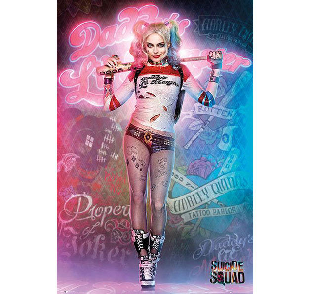Harley Quinn Poster mit Baseballschläger, Tattoos und buntem Hintergrund. Suicide Squad.