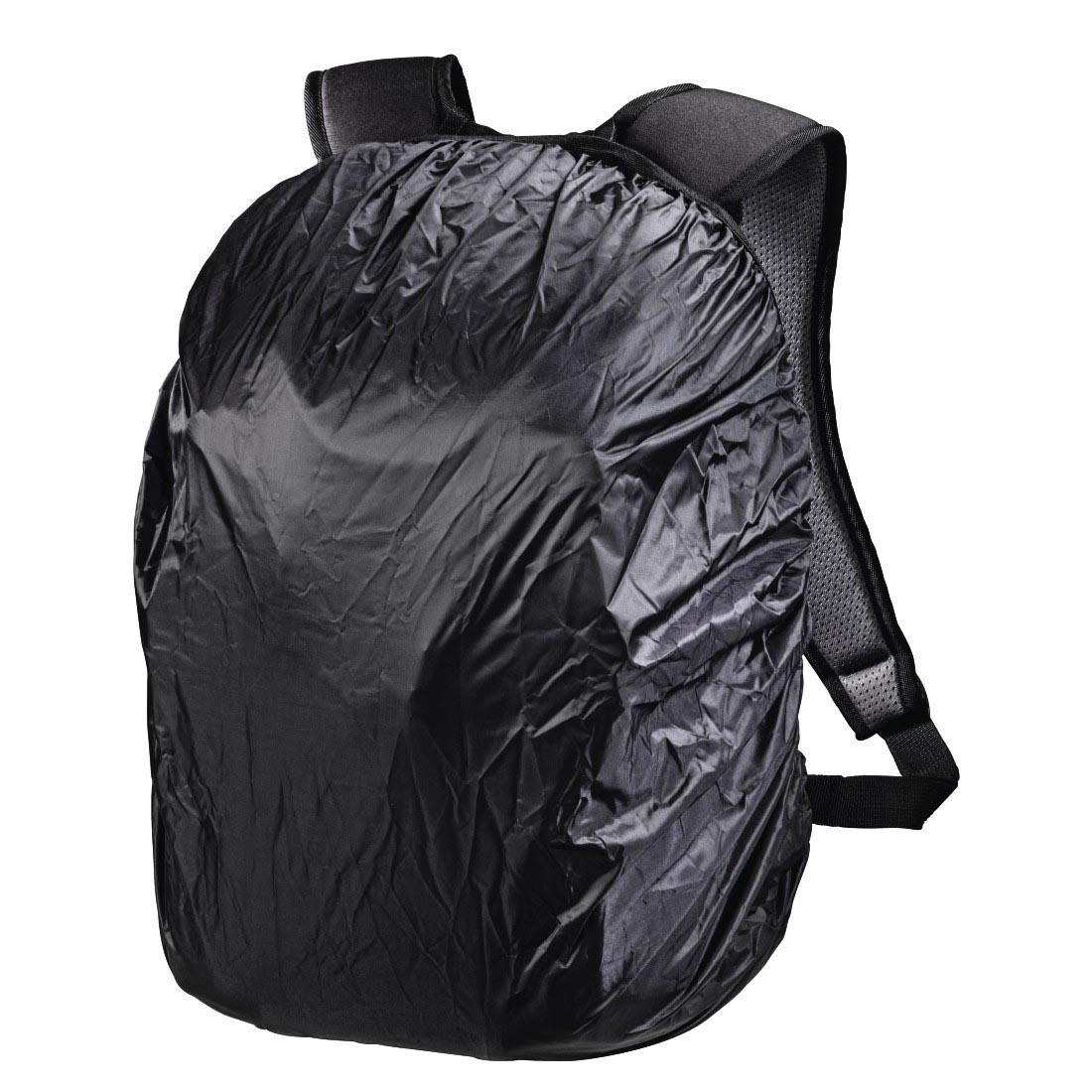 Housse de sac à dos noire. Elle recouvre le sac à dos.