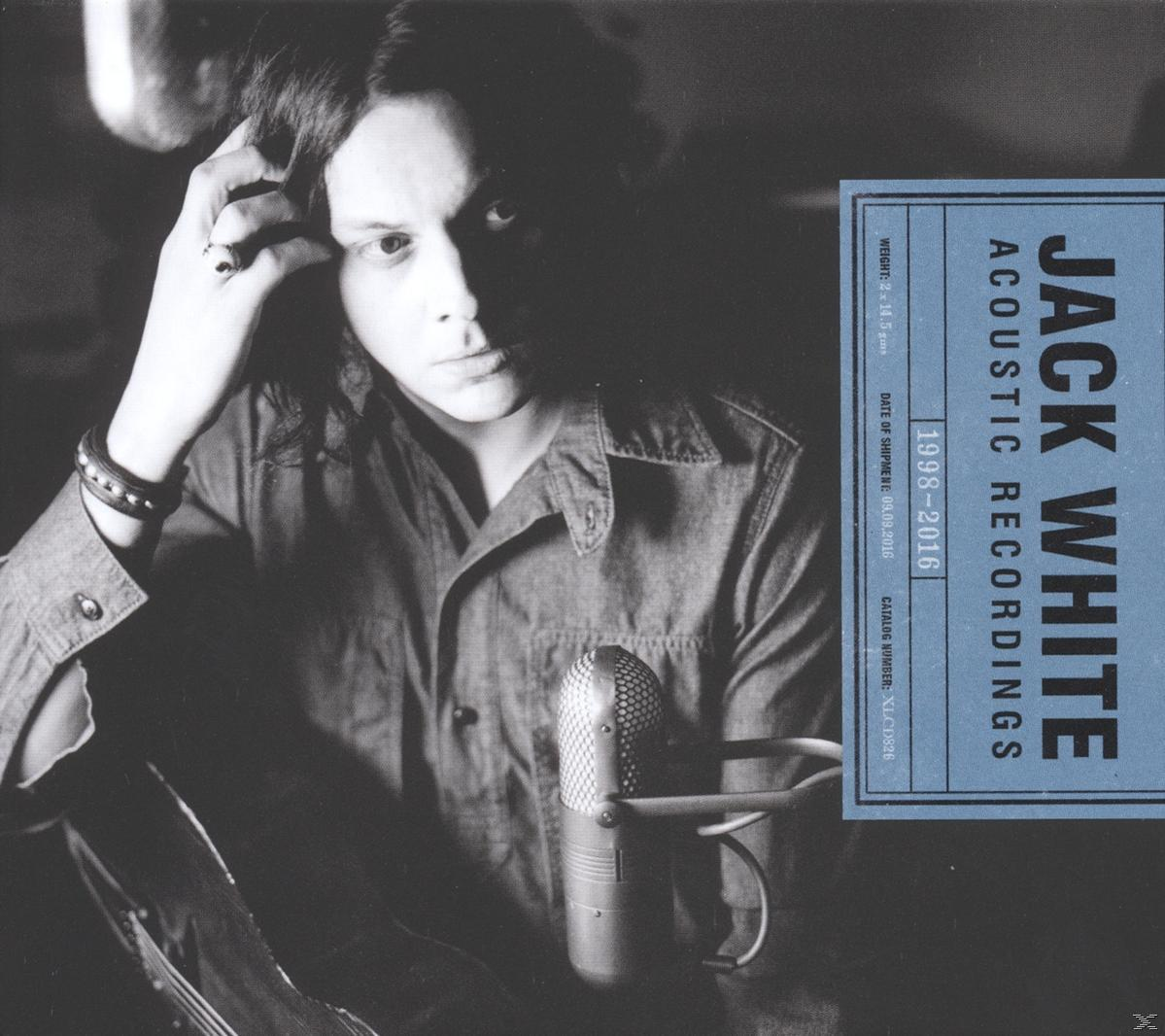 Zwart-wit foto van Jack White. Hij kijkt in de camera. Rechts een microfoon en albuminfo.