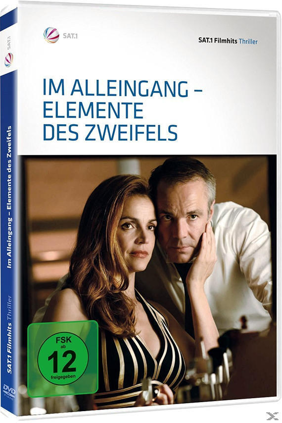 DVD-Cover. Ein Mann und eine Frau im Vordergrund. Der Hintergrund ist verschwommen. Text oben.