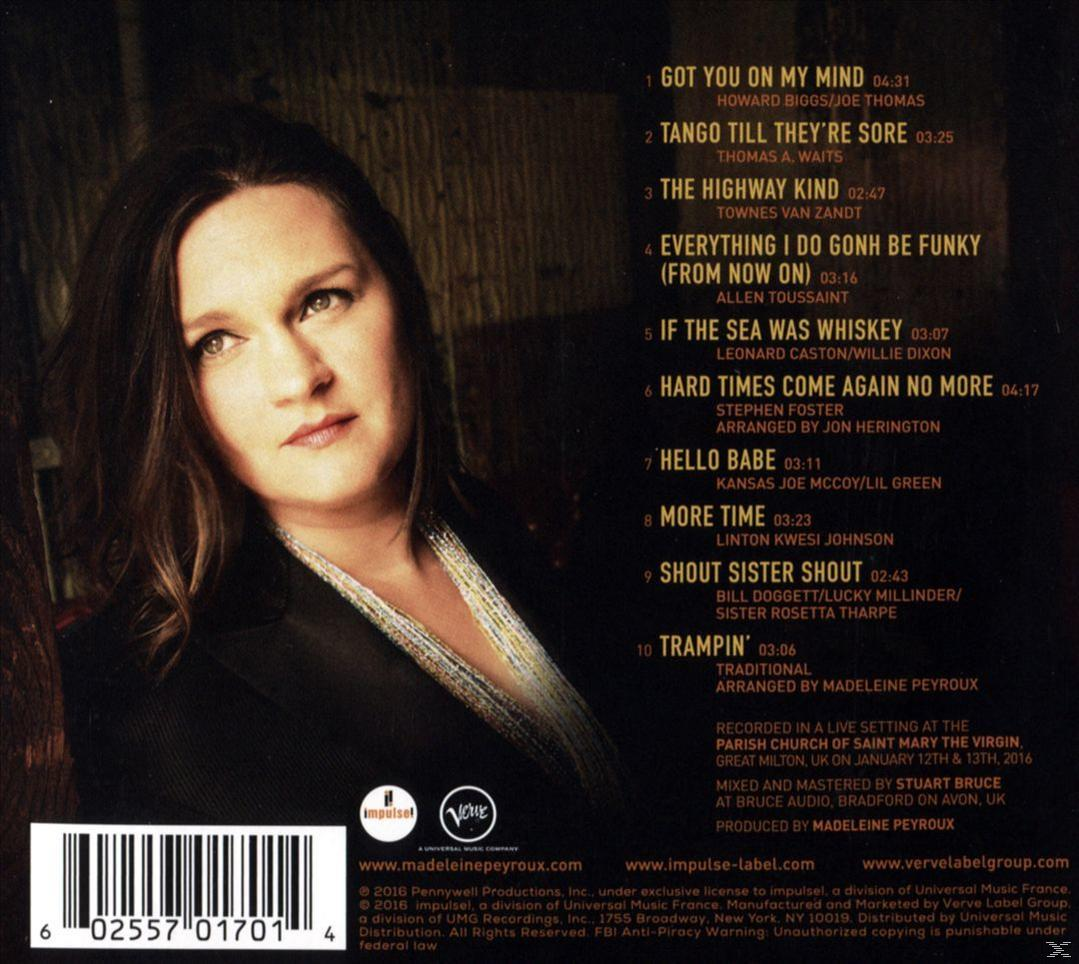 CD-Cover mit Porträt einer Frau und einer Liste von Songtiteln.