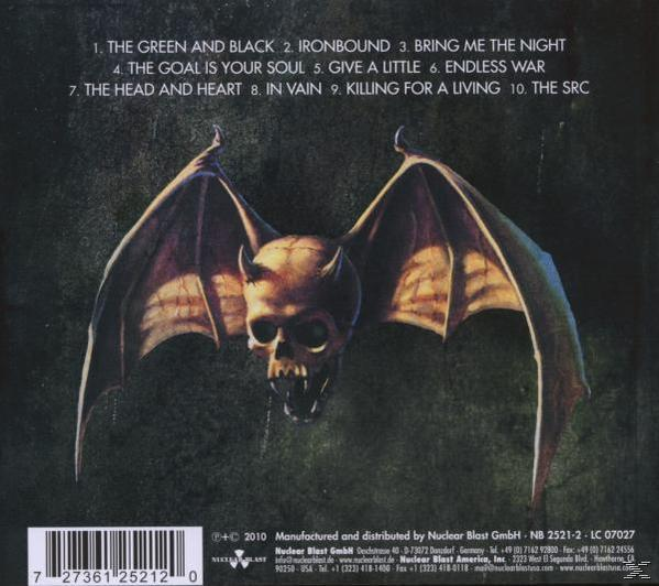 Albumcover mit Totenkopf, Fledermausflügeln und Songtiteln: 'The Green and Black', 'Ironbound', u.a.