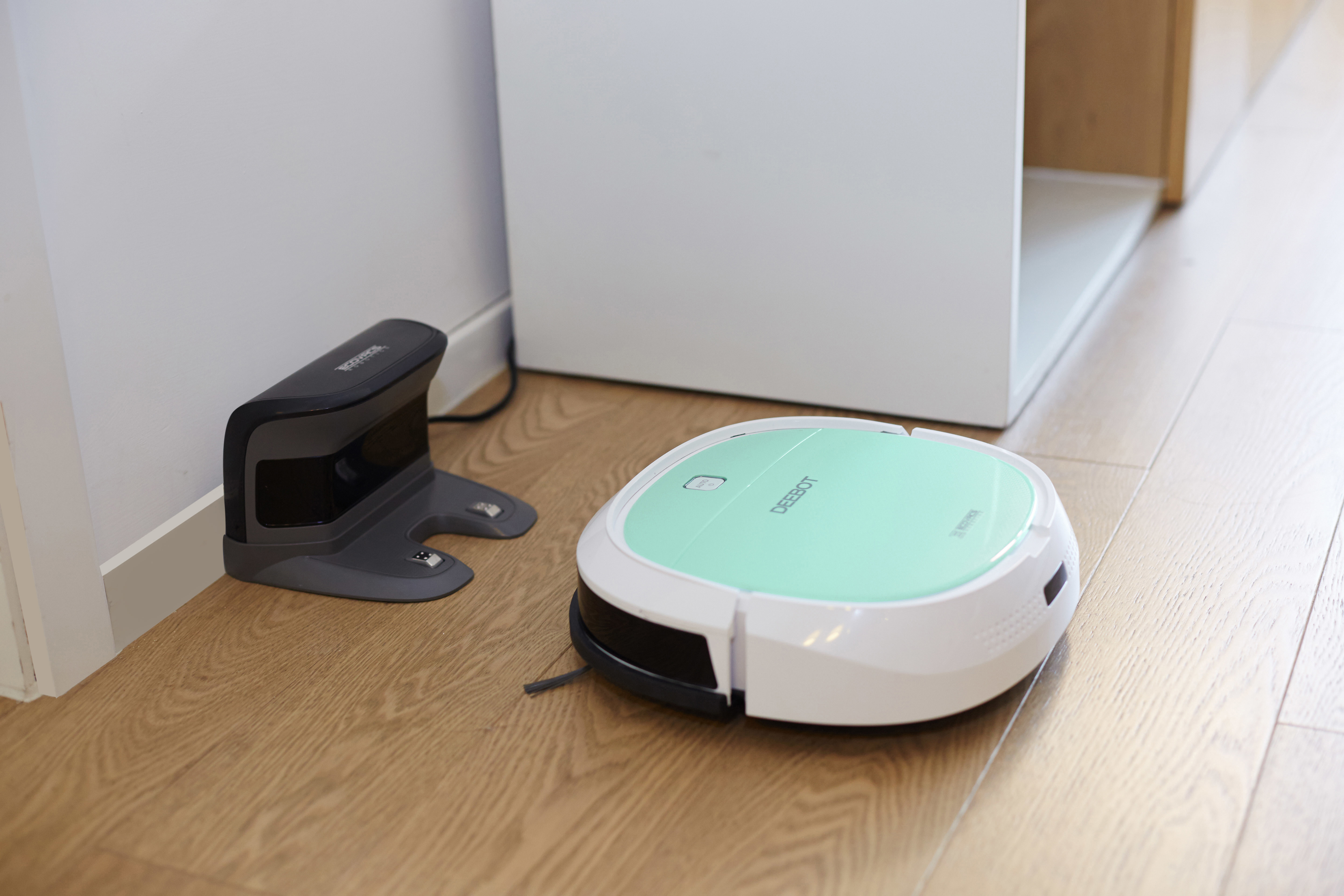 ECOVACS DEEBOT MINI Saugroboter